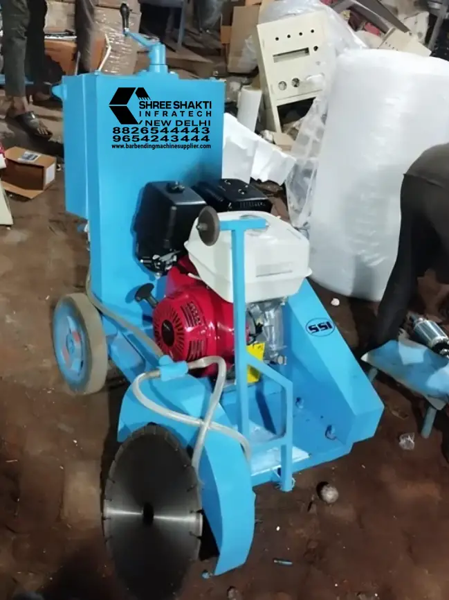 Concrete Cutting Machine with Blade